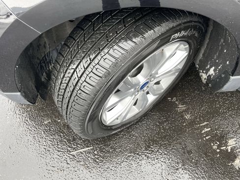 Used 2022 Ford Edge Titanium image 10