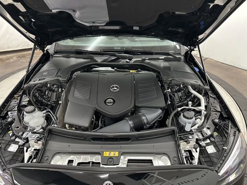 Used 2025 Mercedes-Benz C 300 Sedan image 30