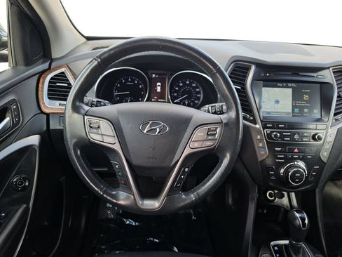 Used 2018 Hyundai Santa Fe Limited FWD image 15