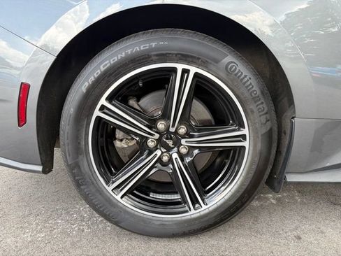 Used 2025 Ford Mustang Coupe RWD image 9