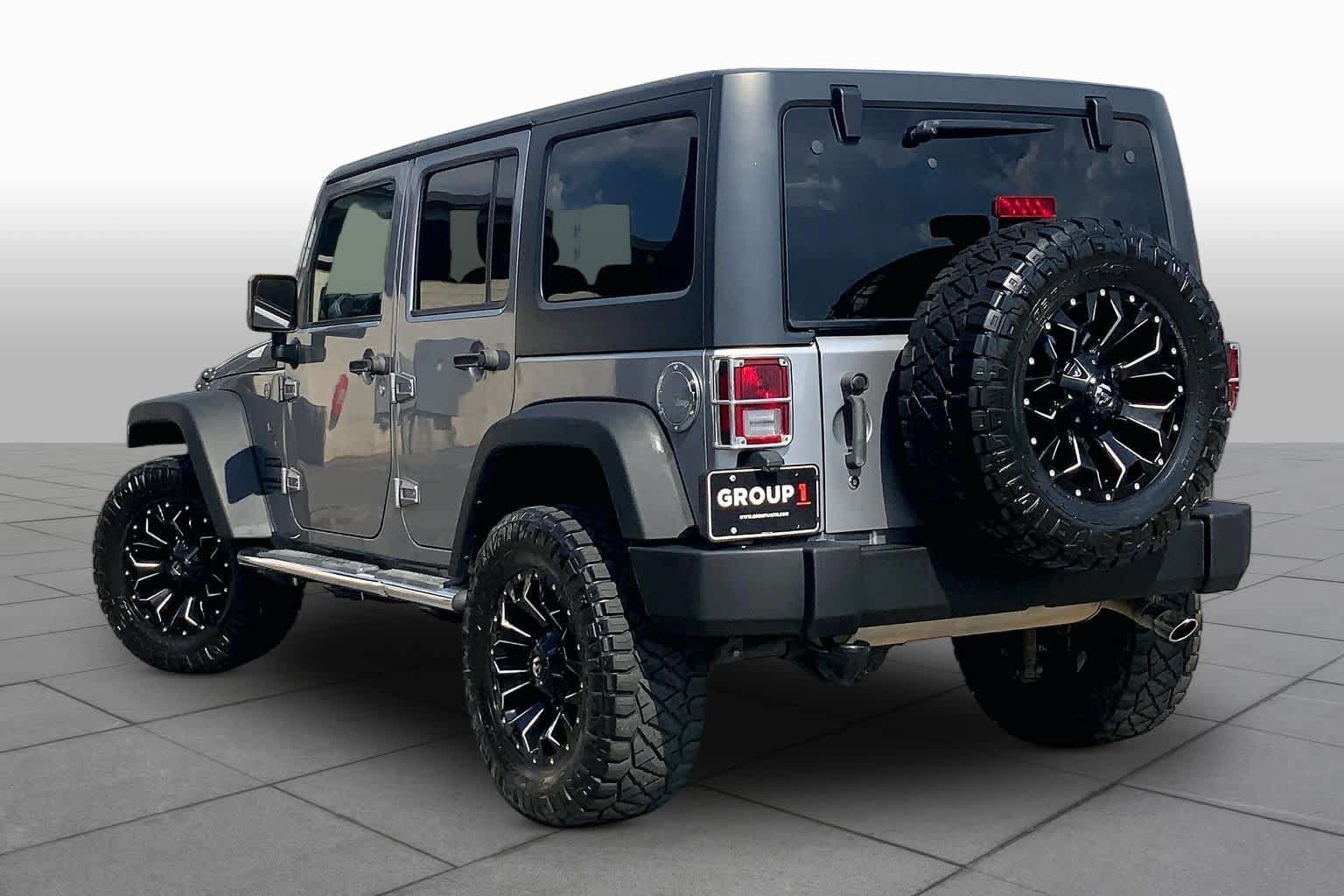 Used 2017 Jeep Wrangler Unlimited Sport w/ Quick Order Package 24S AWD/4WD image 12