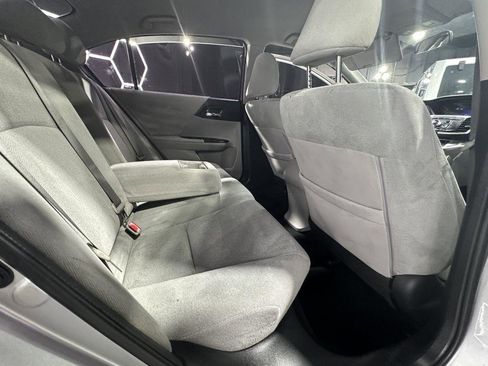 Used 2013 Honda Accord LX image 31