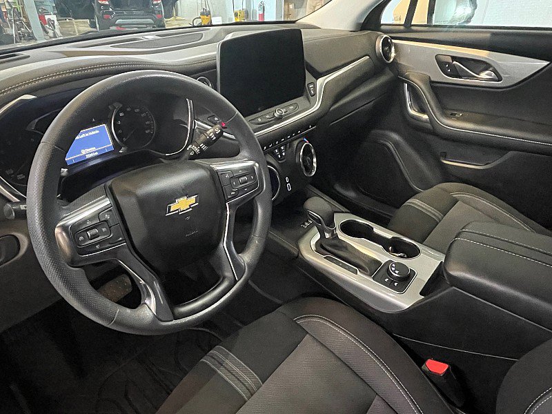 Used 2024 Chevrolet Blazer LT w/ Convenience Package FWD image 8