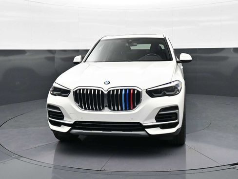 Used 2022 BMW X5 sDrive40i w/ Premium Package RWD image 2