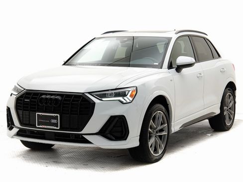 Certified 2025 Audi Q3 2.0T Premium image 27