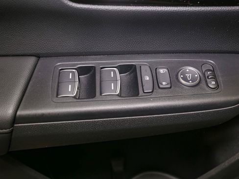 Used 2025 Honda CR-V EX-L image 44