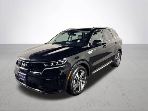 Used 2022 Kia Sorento SX w/ Panoramic Sunroof Package image 2