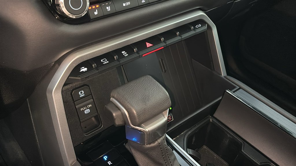 Used 2025 Toyota Tundra Platinum AWD/4WD image 21