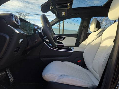 New 2026 Mercedes-Benz GLC 300 image 16