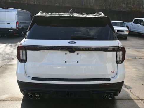 Used 2025 Ford Explorer ST image 8