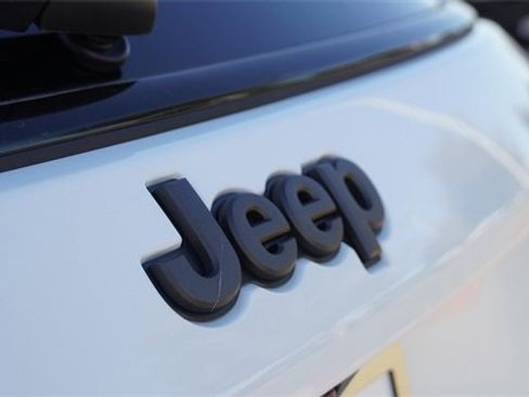 New 2026 Jeep Compass Latitude image 12