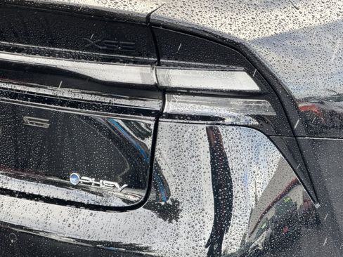 New 2026 Toyota Prius Plug-In Hybrid image 31