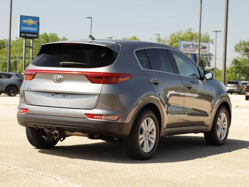 Used 2017 Kia Sportage LX AWD/4WD image 7