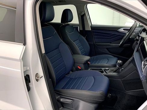 New 2026 Volkswagen Taos SEL image 9