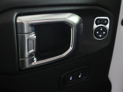 New 2026 Jeep Wrangler Sahara AWD/4WD image 34