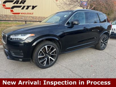 Used 2022 Volvo XC90 T6 Momentum w/ Climate Package
