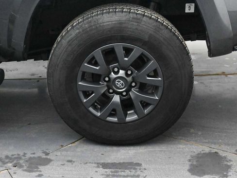 Used 2023 Toyota Tacoma SR5 image 5