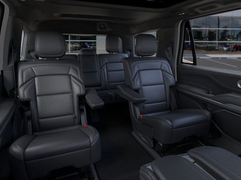 New 2025 Lincoln Navigator Reserve w/ Jet Appearance Package image 11
