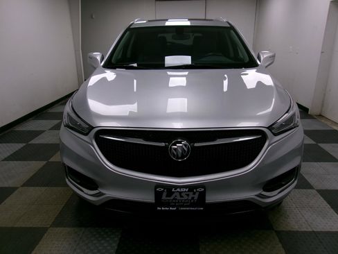 Used 2021 Buick Enclave Essence image 16