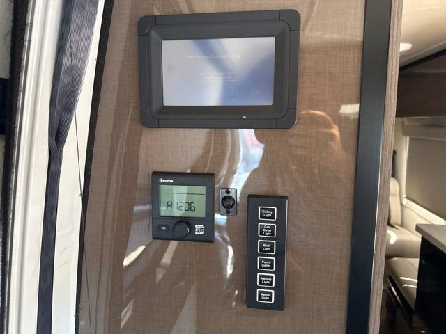 Used 2016 Mercedes-Benz Sprinter 3500 image 14