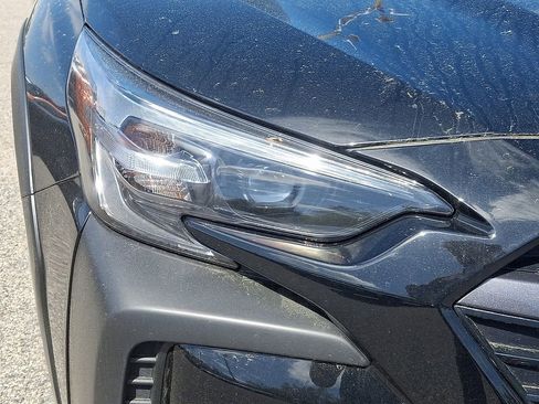 Certified 2025 Subaru Outback Limited AWD/4WD image 10