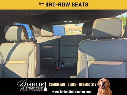 Used 2024 GMC Yukon AT4 w/ AT4 Premium Plus Package AWD/4WD image 7