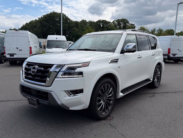 Used 2022 Nissan Armada Platinum w/ Captain's Chairs Package AWD/4WD image 3