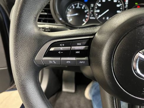 Used 2021 MAZDA MAZDA3 s FWD image 25