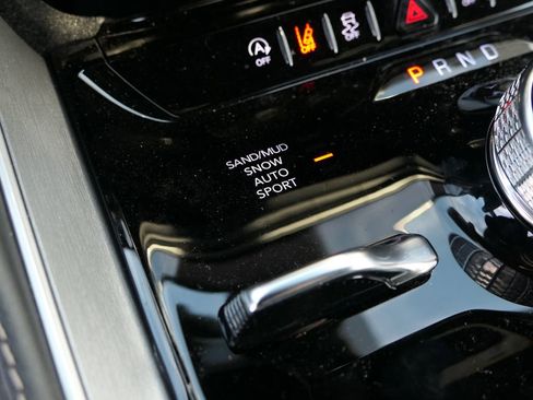 New 2026 Jeep Grand Wagoneer image 15