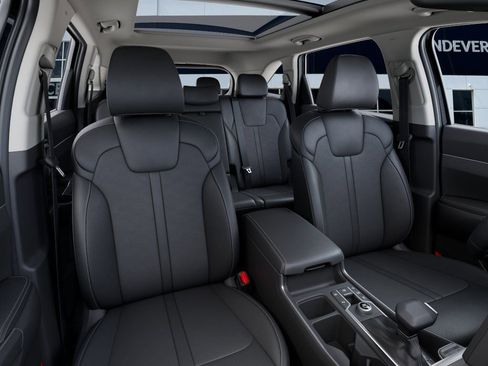 New 2026 Kia Sorento S FWD image 17
