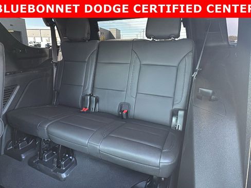 Used 2024 Chevrolet Tahoe Z71 w/ Luxury Package image 16