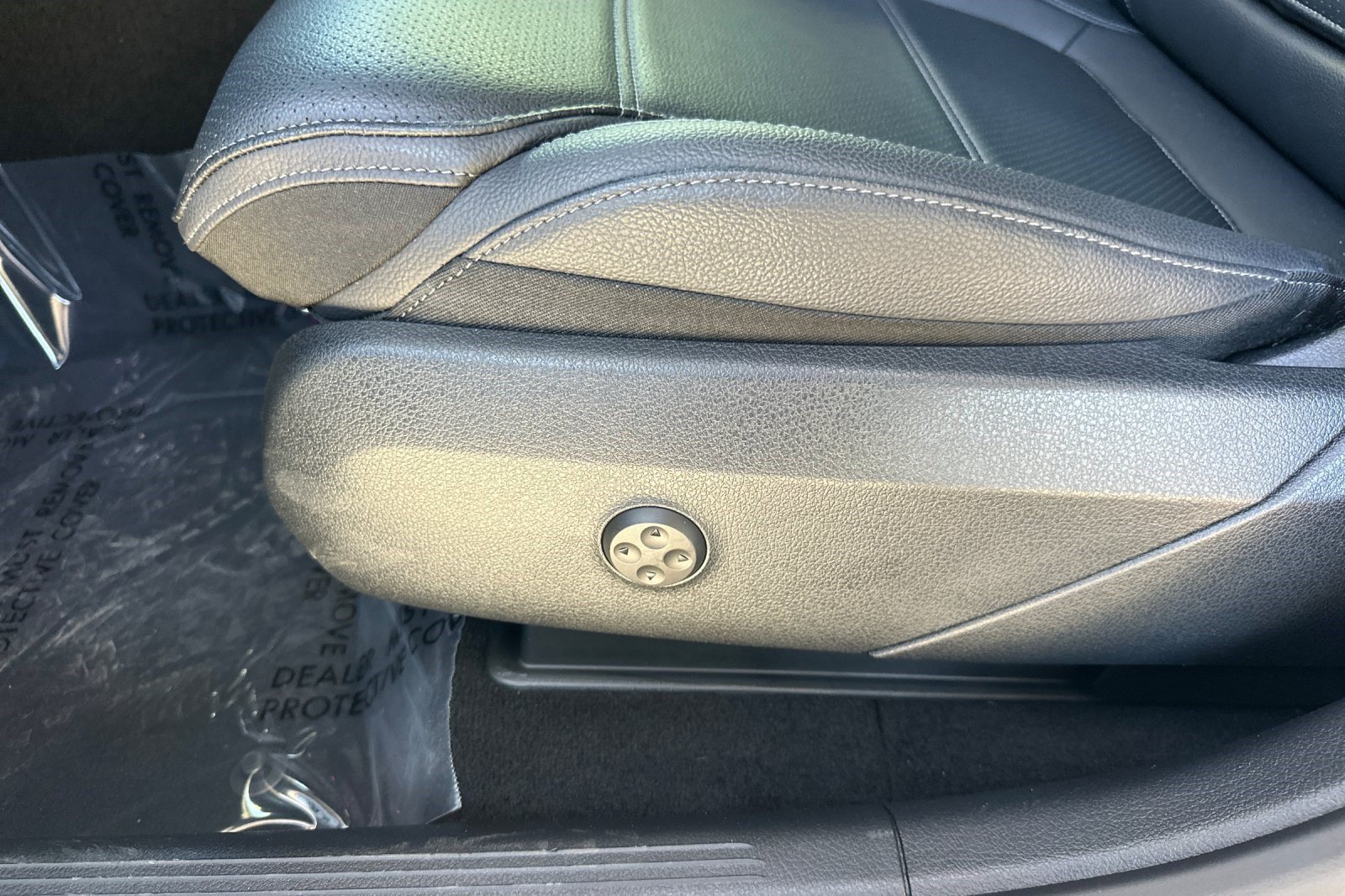 Certified 2025 Mercedes-Benz GLC 350e 4MATIC image 15