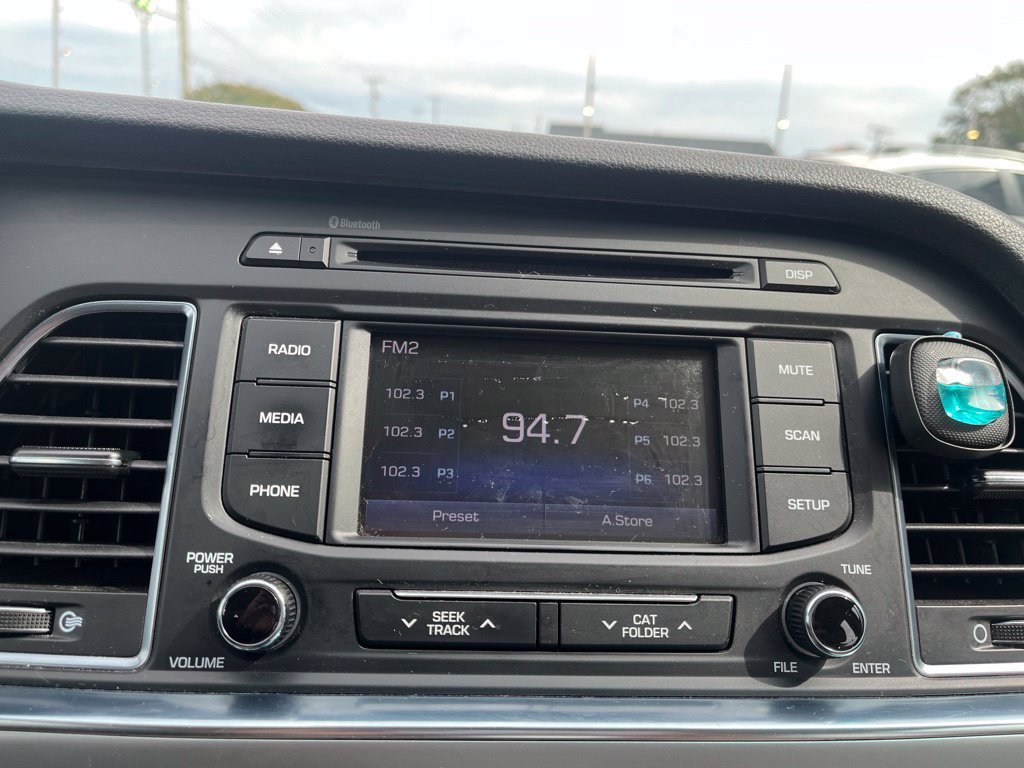Used 2016 Hyundai Sonata SE FWD image 17