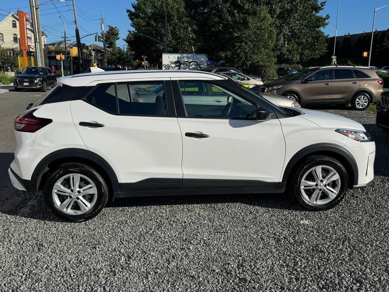 Used 2024 Nissan Kicks S FWD image 4