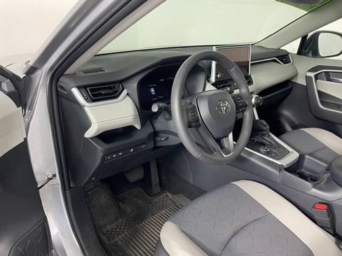 Used 2025 Toyota RAV4 XLE w/ Convenience Package AWD/4WD image 3