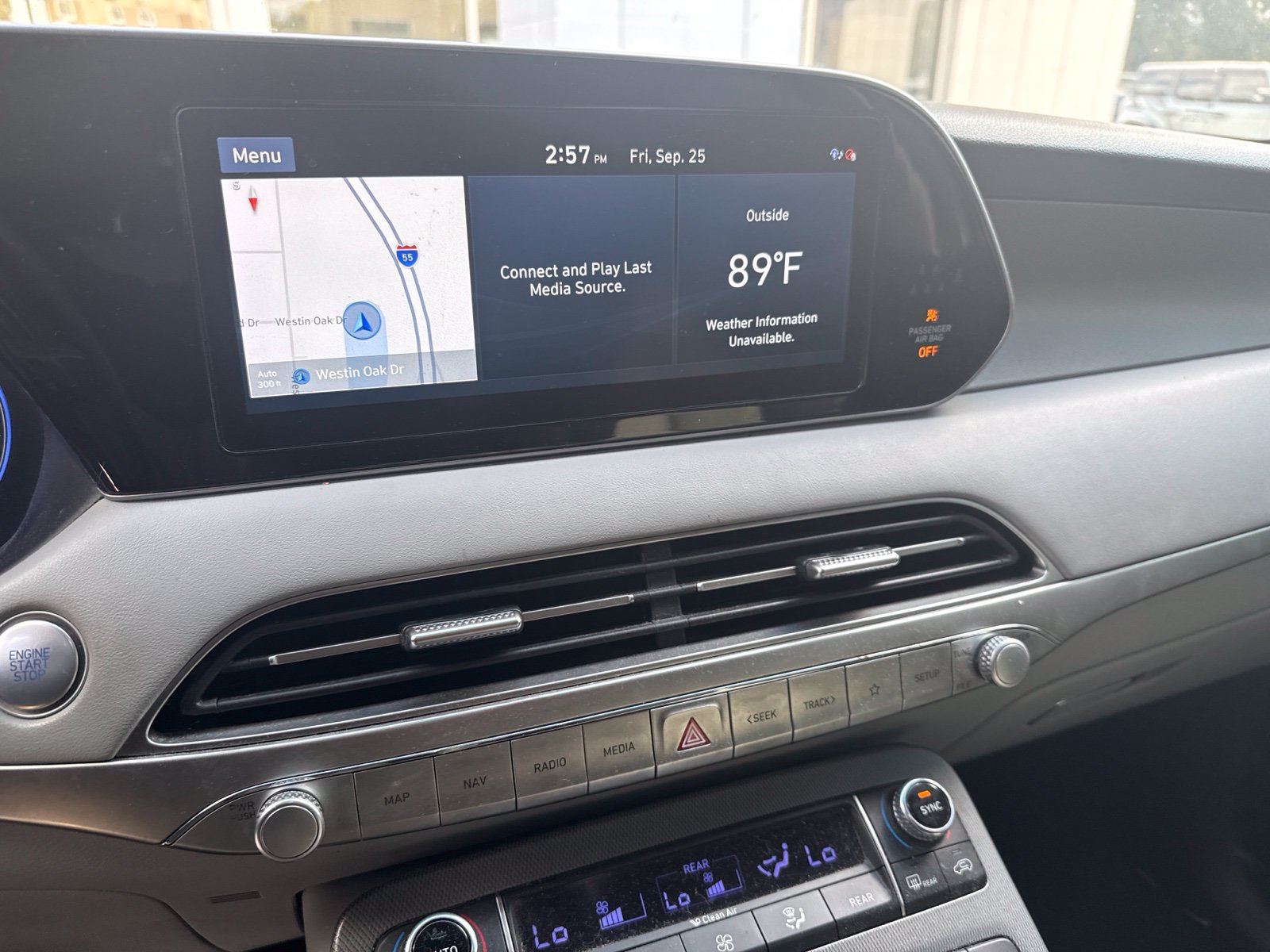 Used 2021 Hyundai Palisade SEL w/ Premium Package FWD image 9
