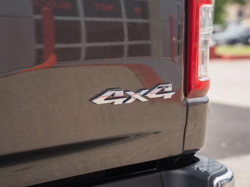 Used 2022 RAM 1500 Big Horn AWD/4WD image 8