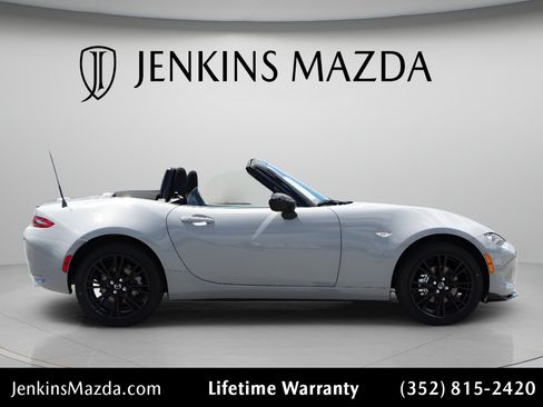 New 2026 MAZDA MX-5 Miata Club w/ Interior Package RWD image 10