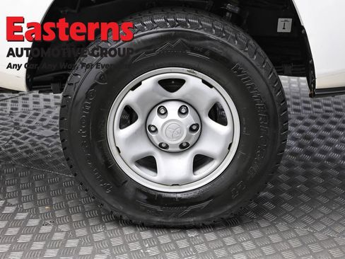 Used 2023 Toyota Tacoma SR RWD image 8