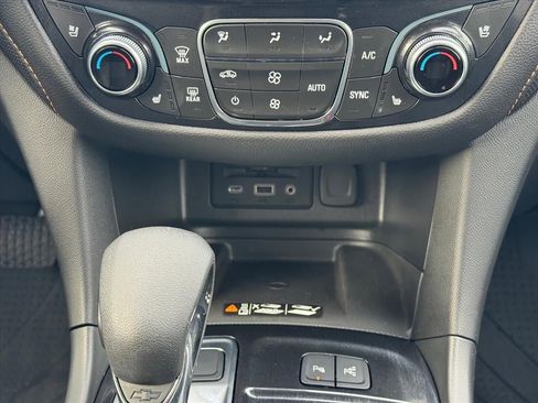 Certified 2022 Chevrolet Equinox Premier image 12