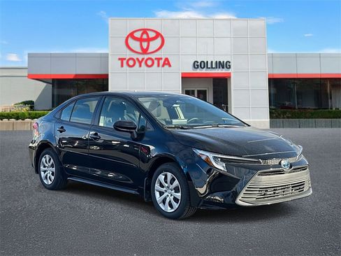 Used 2024 Toyota Corolla LE image 7