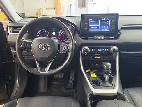 Used 2019 Toyota RAV4 XLE Premium w/ Cold Weather Package AWD/4WD image 2