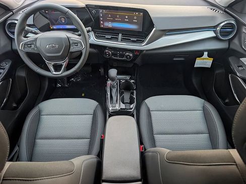 New 2026 Chevrolet Trax LT FWD image 14