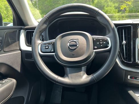 Certified 2025 Volvo XC60 B5 Ultra w/ Protection Package Premier AWD/4WD image 23