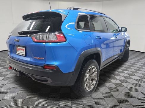 Used 2021 Jeep Cherokee Trailhawk w/ Premium Leather Package AWD/4WD image 8