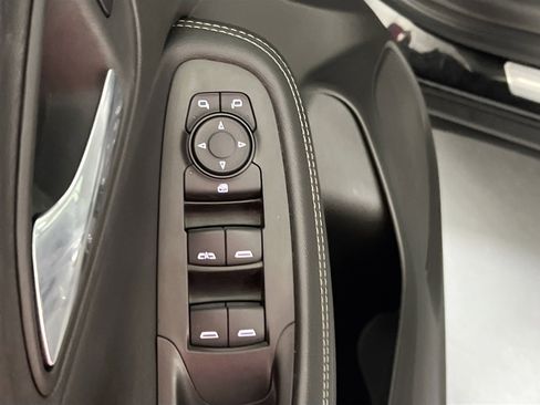 Used 2022 Buick Encore GX Preferred w/ Cold Weather Comfort Package image 17