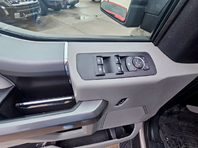 Used 2020 Ford F150 XLT w/ Equipment Group 302A Luxury AWD/4WD image 8