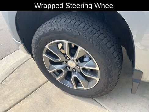 Used 2023 Chevrolet Silverado 1500 LT image 9