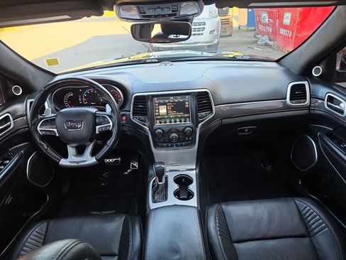 Used 2018 Jeep Grand Cherokee Trackhawk AWD/4WD image 24