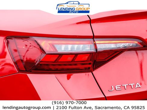 Used 2022 Volkswagen Jetta SE image 8